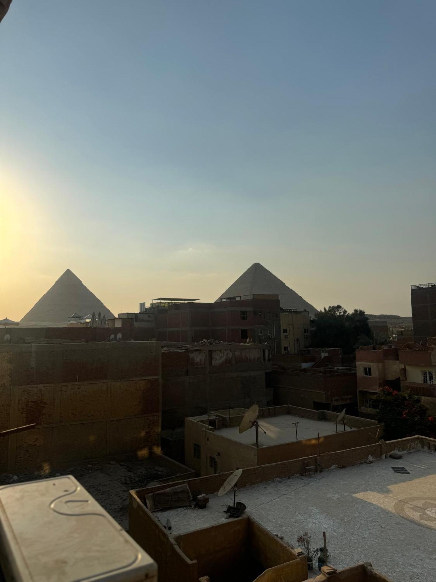 Hotel Yuya Pyramids
