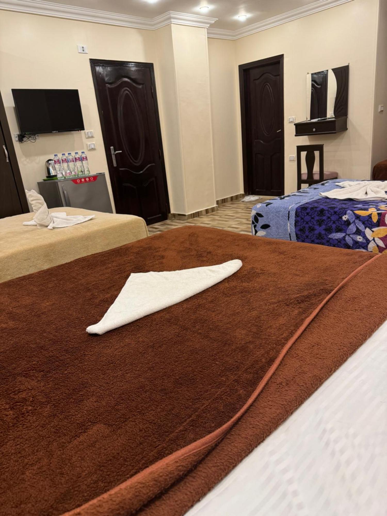 Hotel Yuya Pyramids 3*